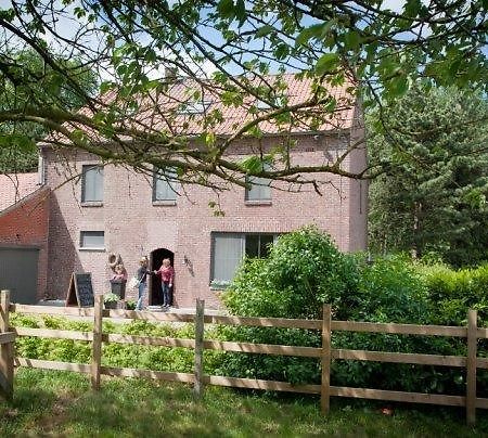 B&B De Passerel Bree Bagian luar foto
