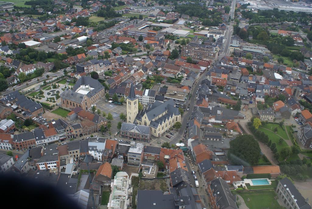 B&B De Passerel Bree Bagian luar foto